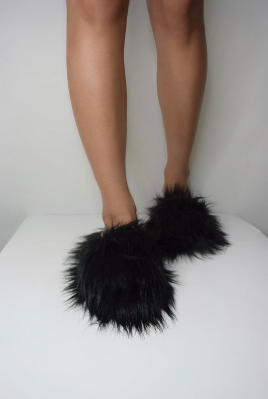 Fur Slippers - Black