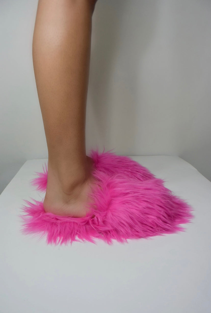 Fur Slippers - Hot Pink